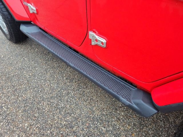 Used 2018 Jeep Wrangler Unlimited Sahara image 5