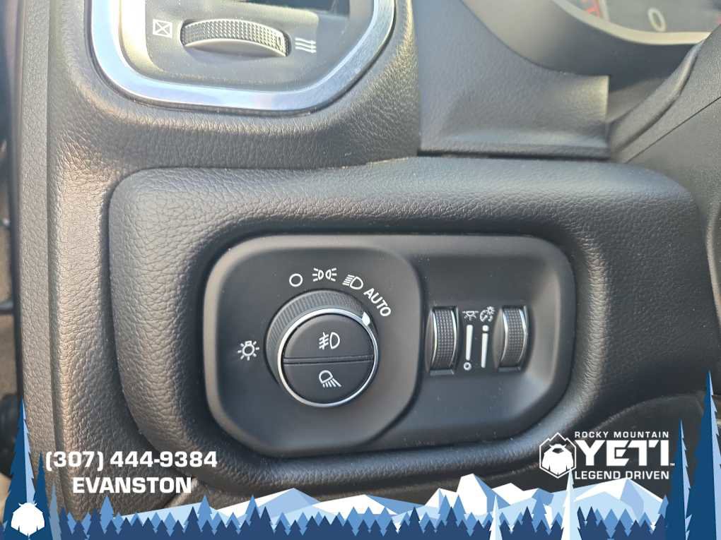 Used 2024 RAM 3500 Laramie w/ Night Edition image 28