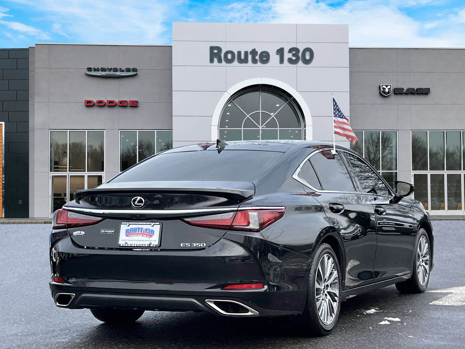Used 2021 Lexus ES 350 w/ Premium Package image 4