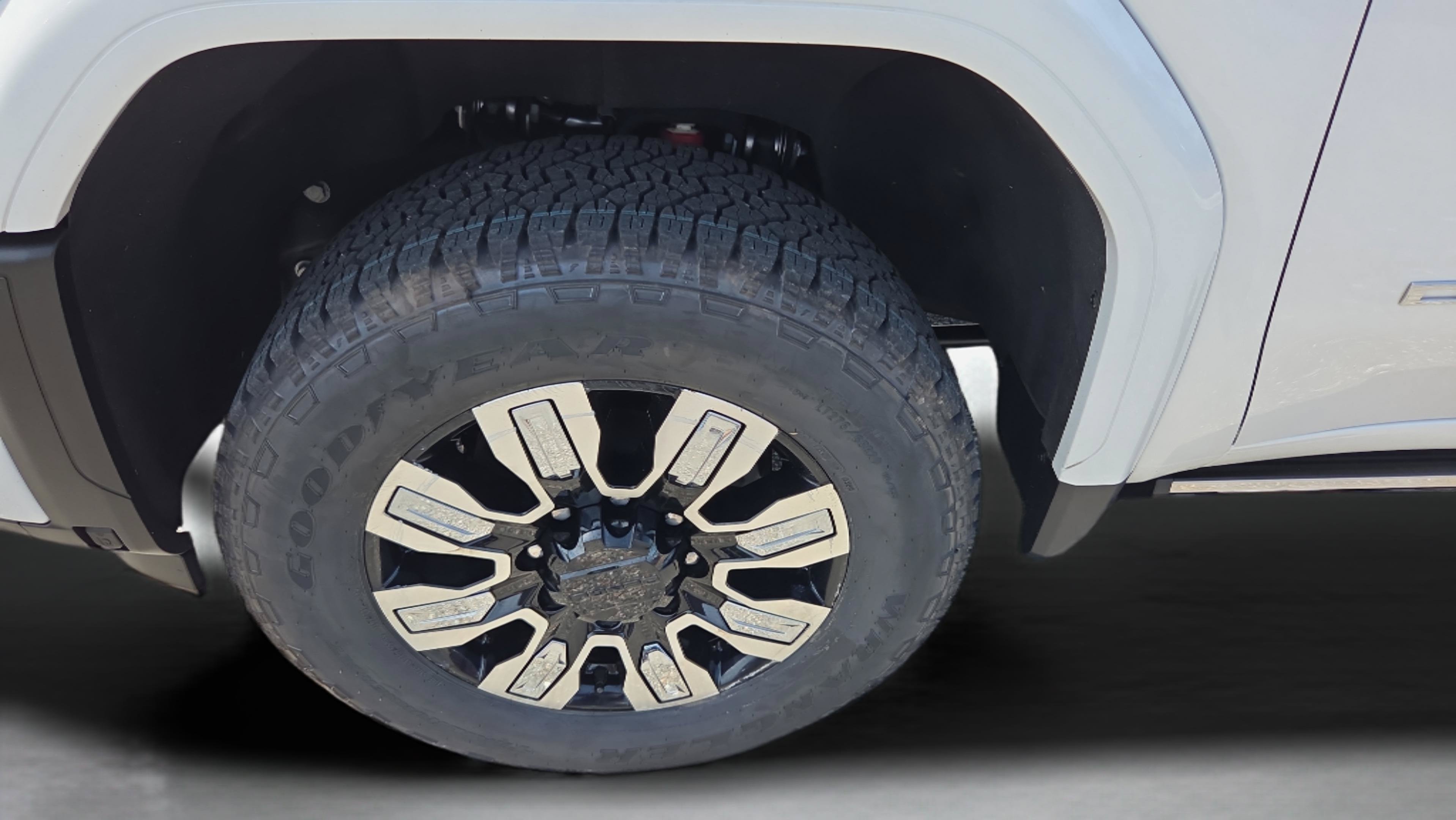 Certified 2024 GMC Sierra 2500 Denali w/ Denali Reserve Package AWD/4WD image 31