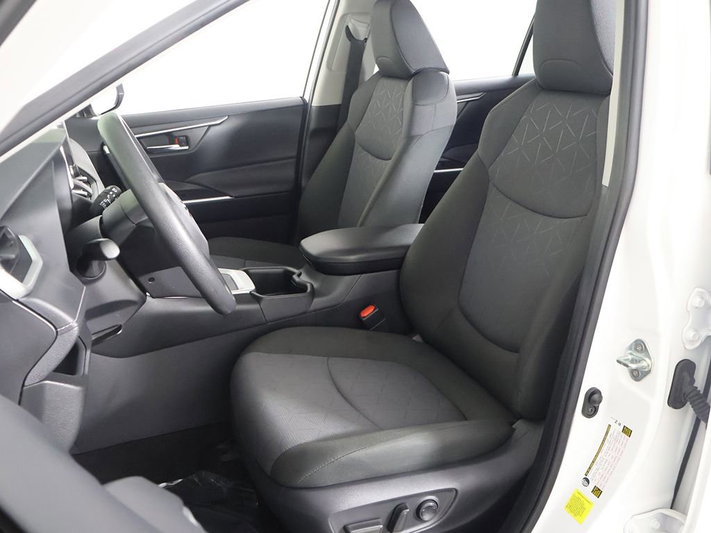 Used 2024 Toyota RAV4 XLE image 26
