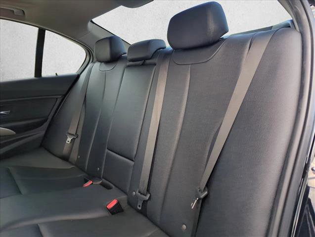 Used 2018 BMW 320i Sedan w/ Convenience Package image 22