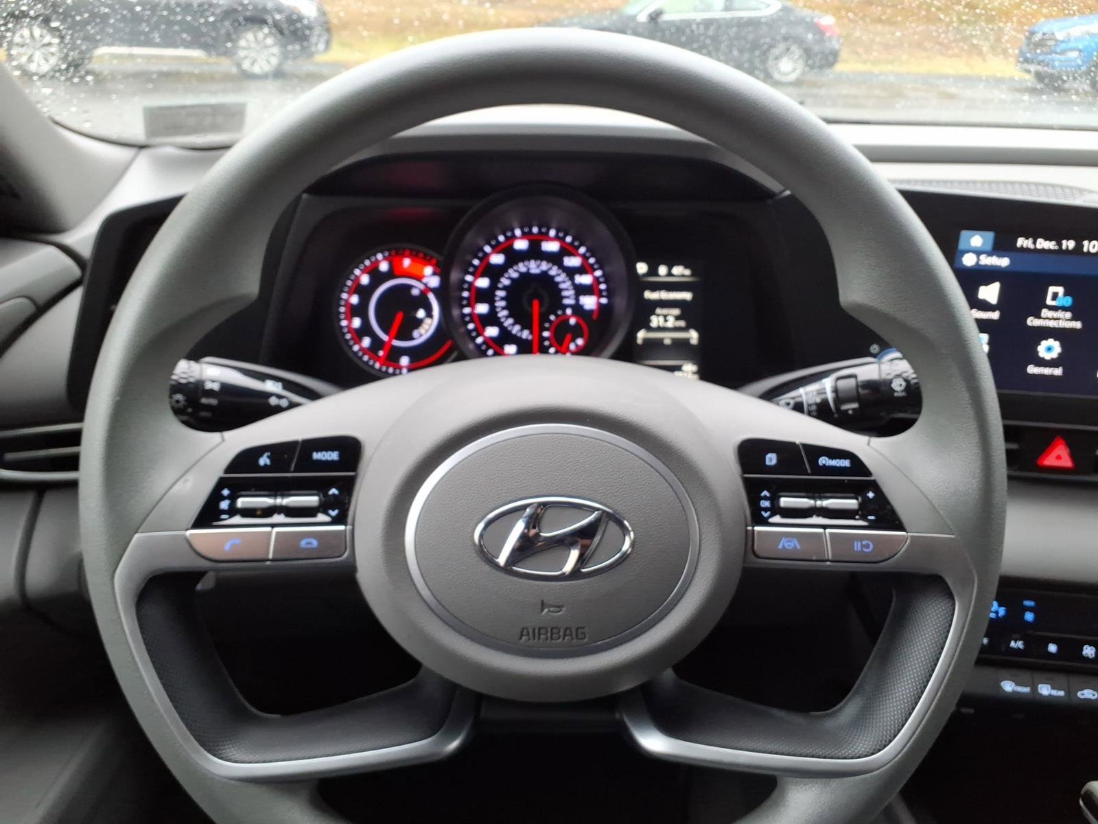 Certified 2023 Hyundai Elantra SEL image 26