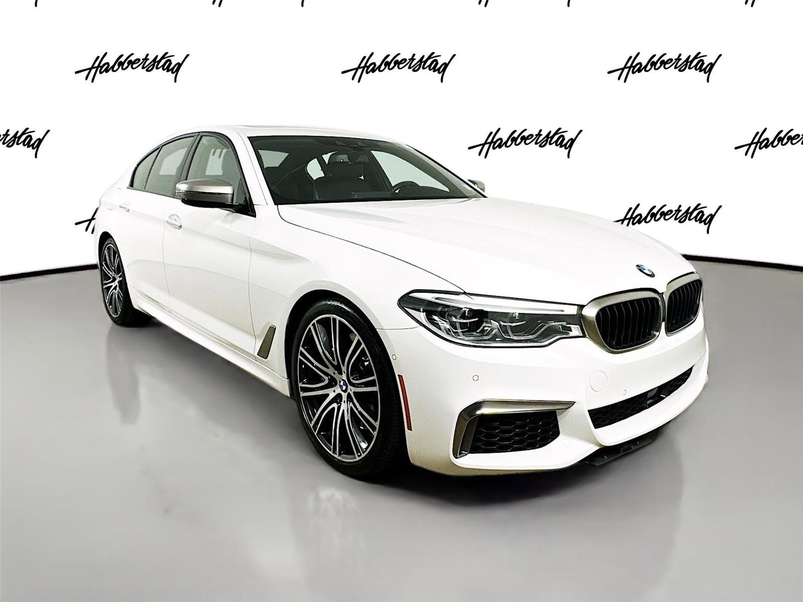Used 2018 BMW M550i xDrive image 3