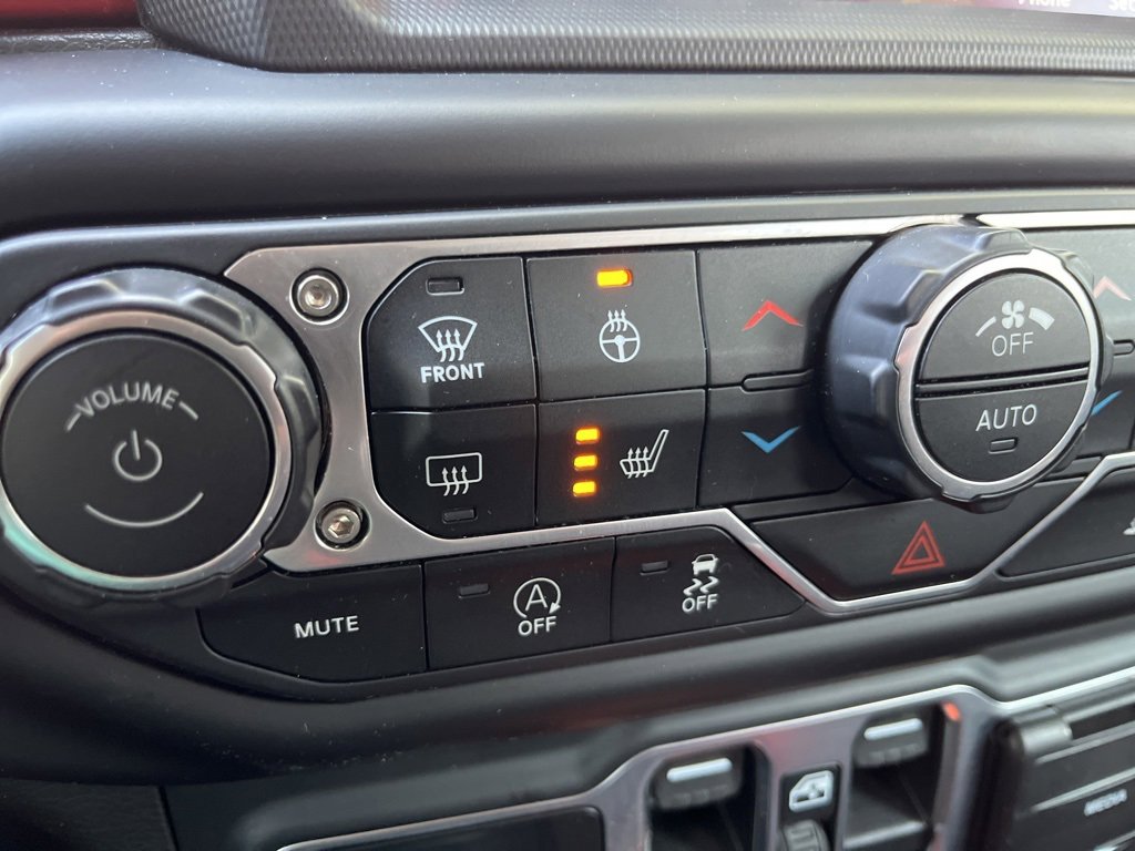 Used 2022 Jeep Wrangler Unlimited Rubicon w/ LED Lighting Group image 4