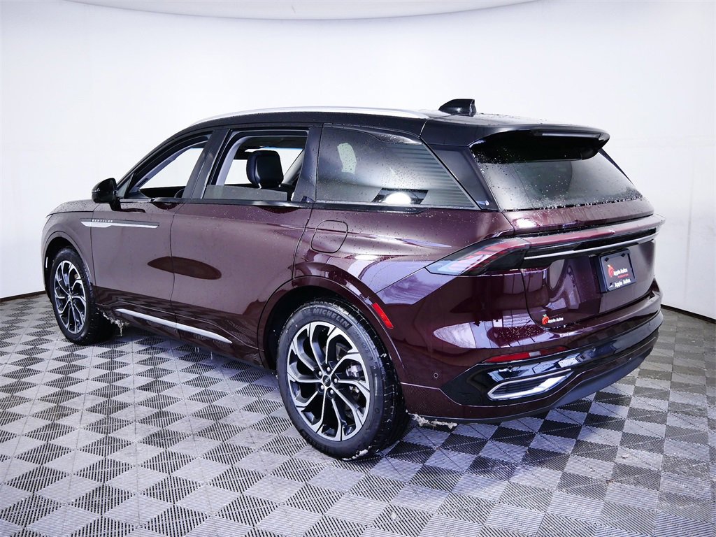 Certified 2024 Lincoln Nautilus Reserve w/ Equipment Group 202A image 7