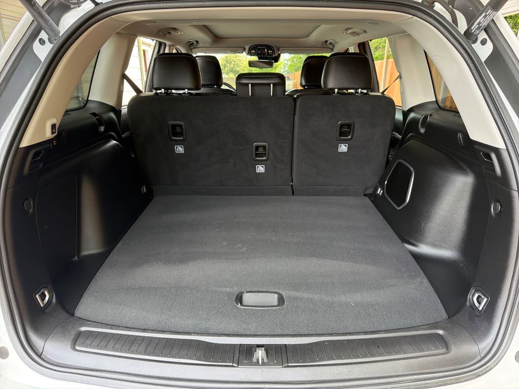 Used 2024 Jeep Grand Cherokee Limited 4xe w/ Luxury Tech Group II image 34