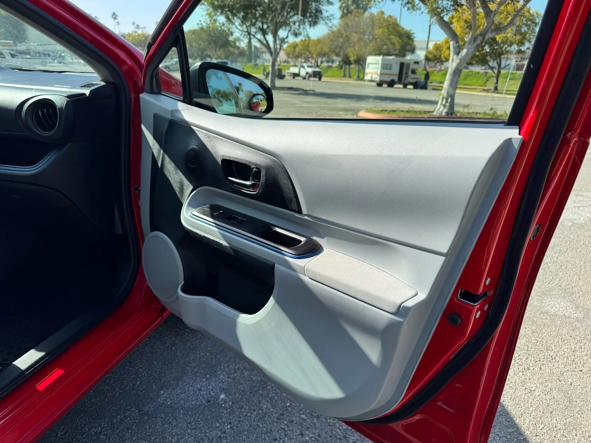 Used 2013 Toyota Prius C Two FWD image 18