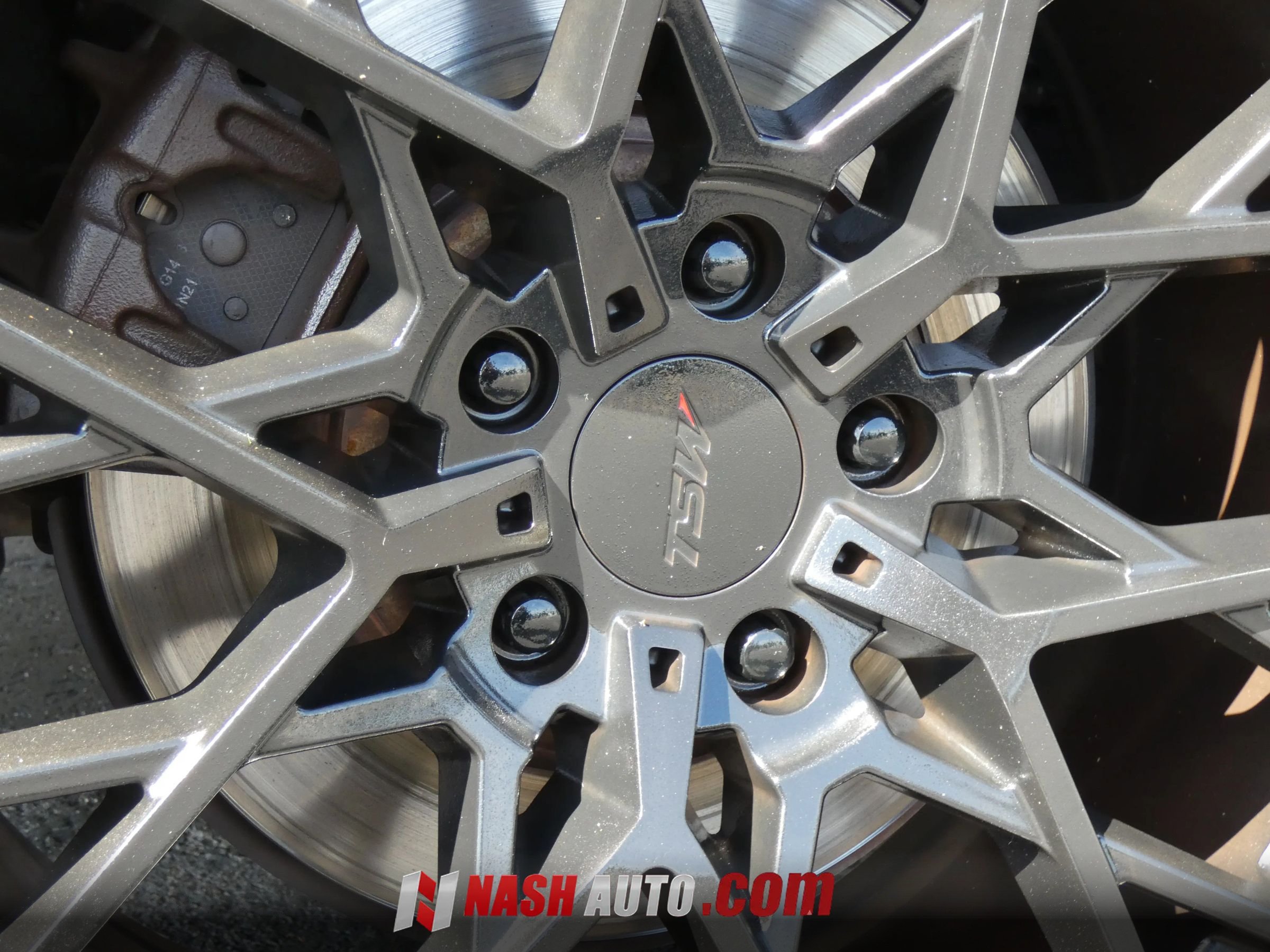 Used 2015 BMW Z4 sDrive35is RWD image 23