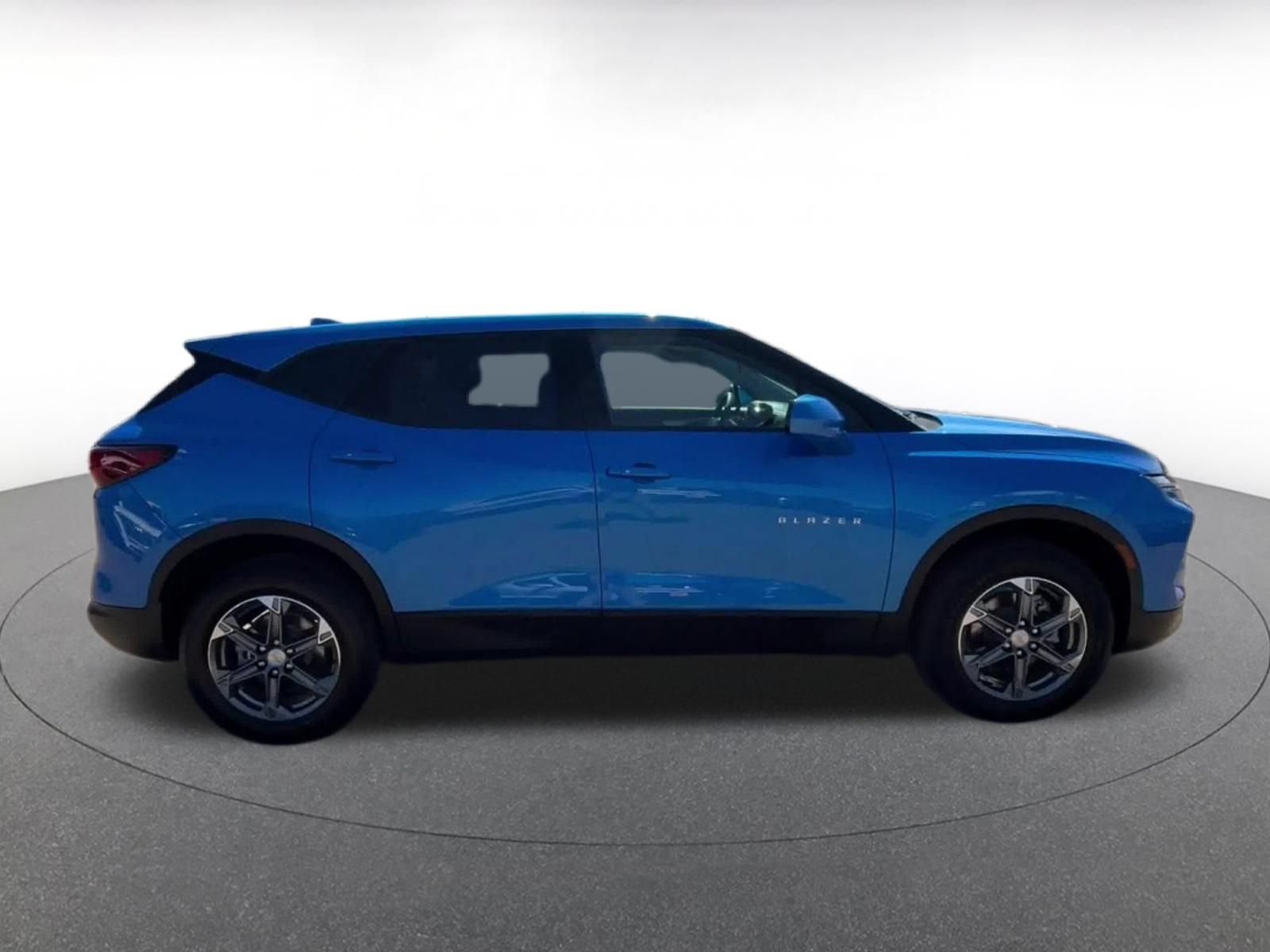 Used 2026 Chevrolet Blazer LT FWD image 16