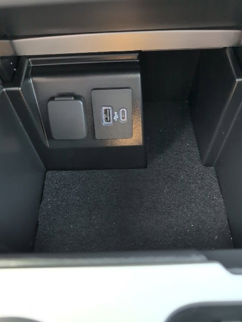 Used 2022 Ford Explorer Limited w/ Equipment Group 301A image 64