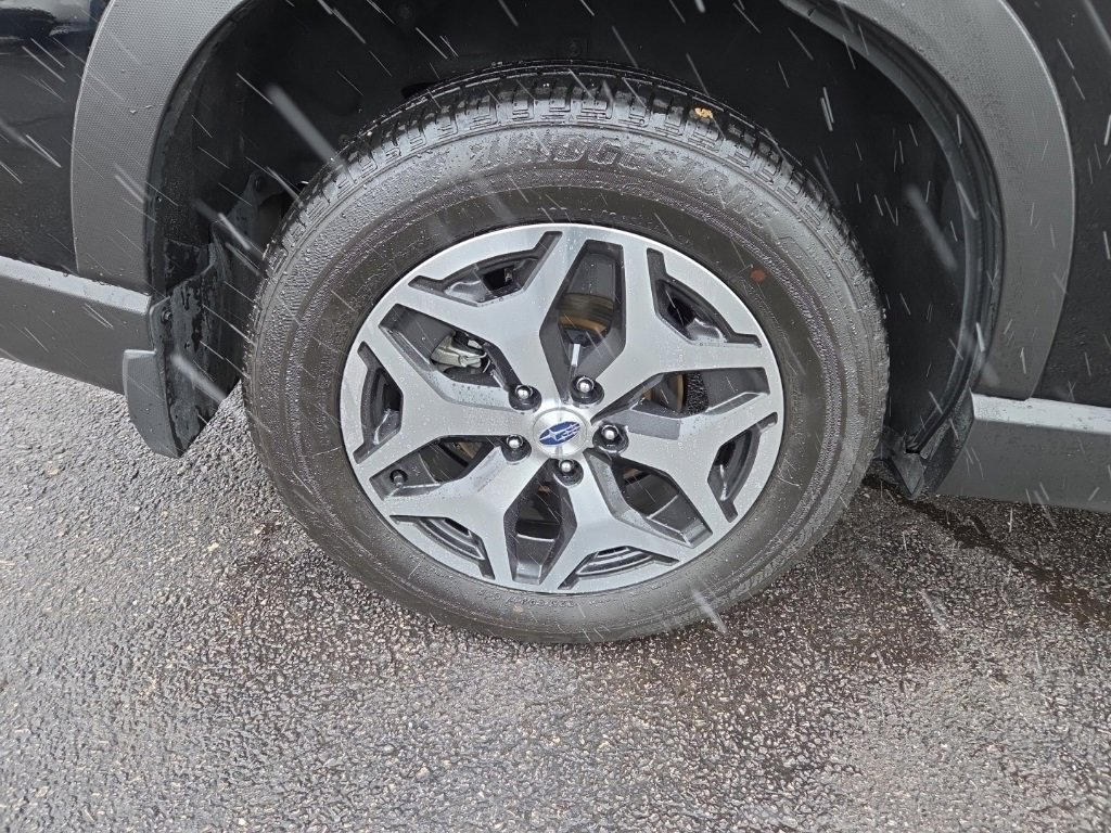 Certified 2023 Subaru Forester Premium image 24