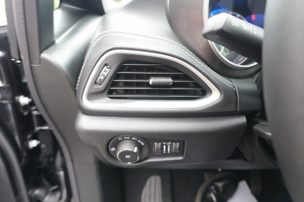 New 2026 Chrysler Pacifica Select image 22