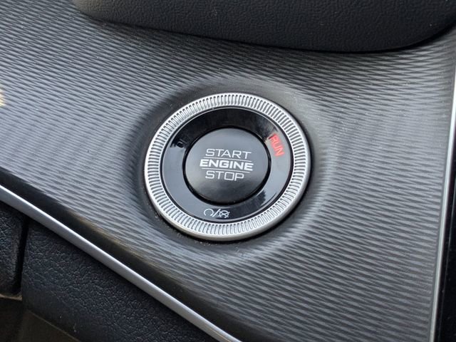 Used 2025 Jeep Grand Cherokee Laredo X RWD image 28
