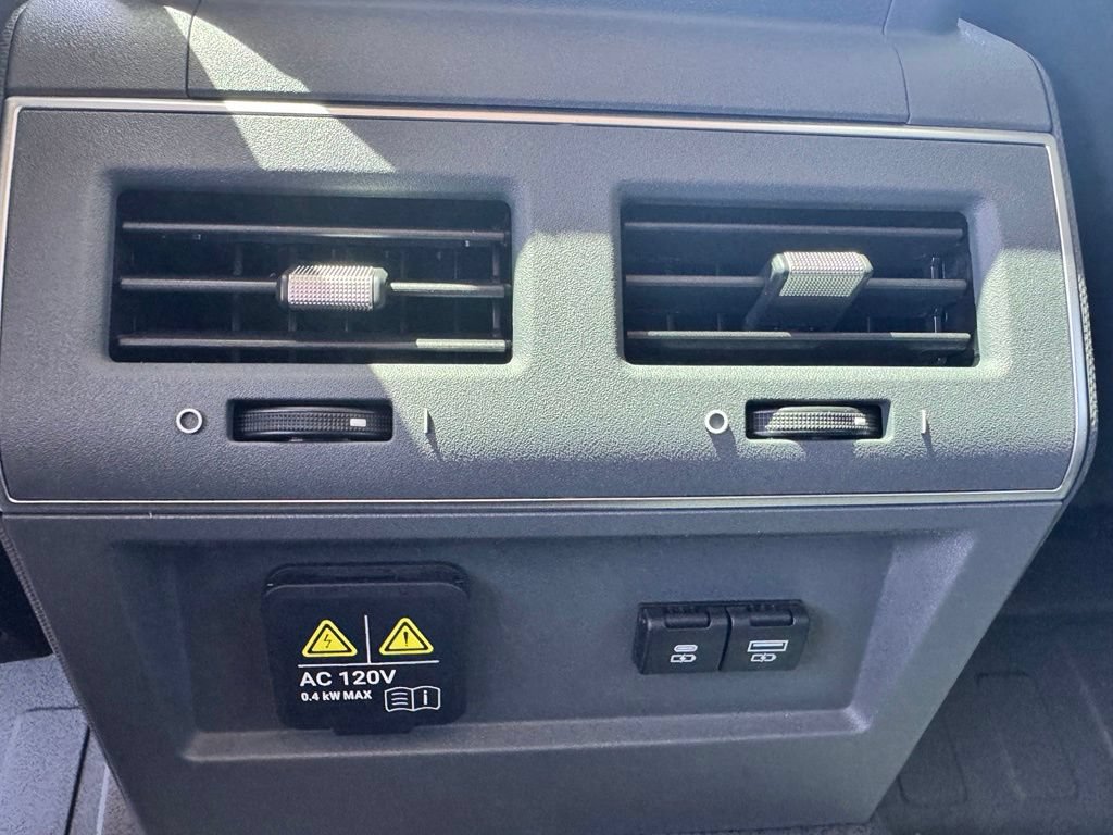 New 2026 INEOS Grenadier Station Wagon AWD/4WD image 18