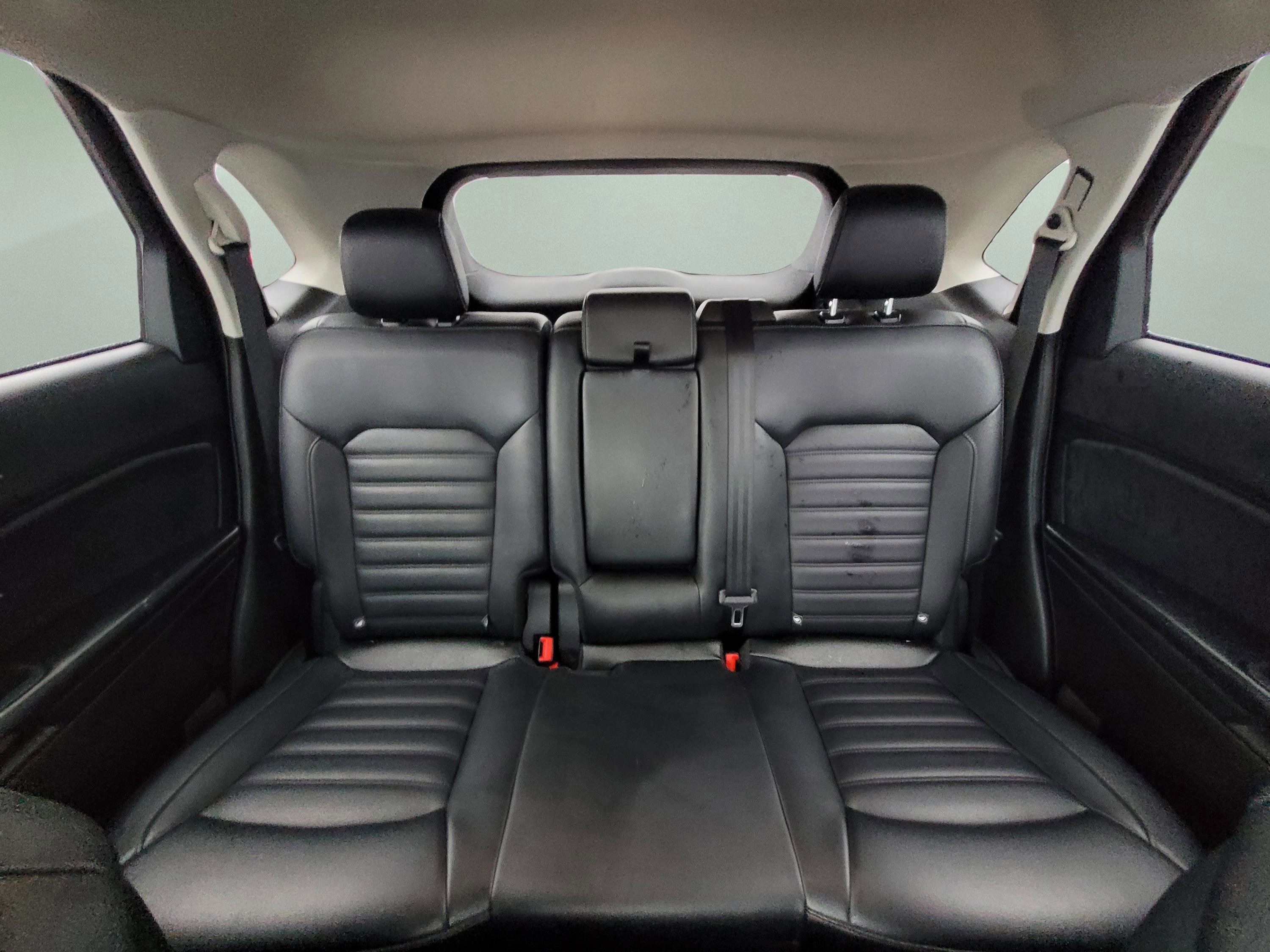 Used 2024 Ford Edge SEL image 18