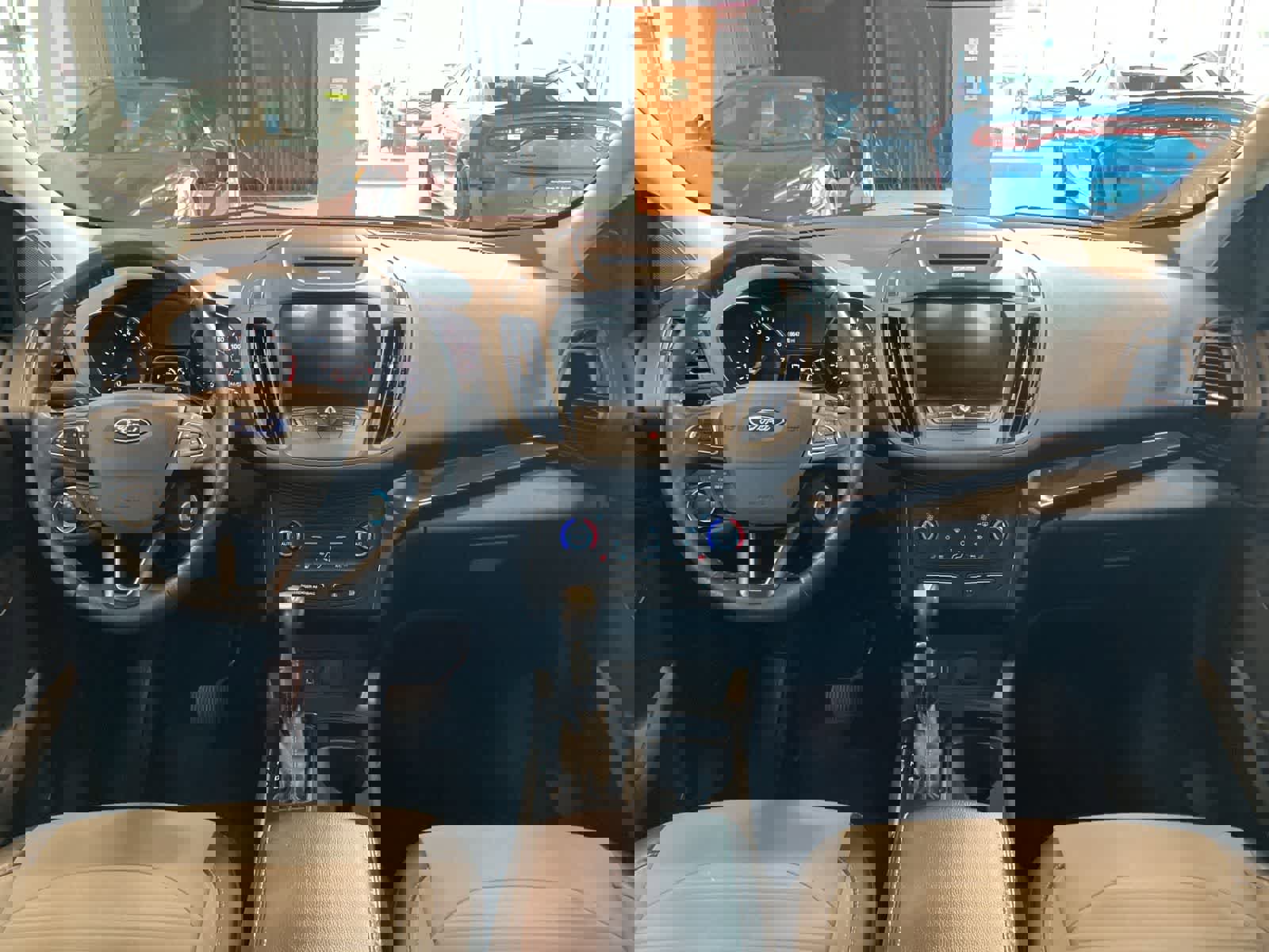 Used 2017 Ford Escape SE w/ Equipment Group 201A FWD image 24