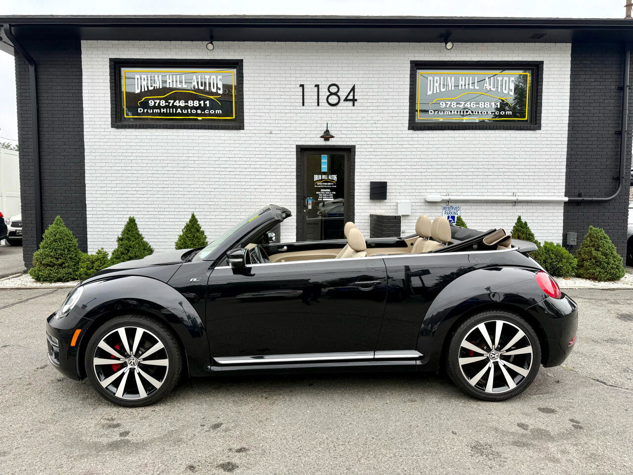Used 2014 Volkswagen Beetle R-Line image 2