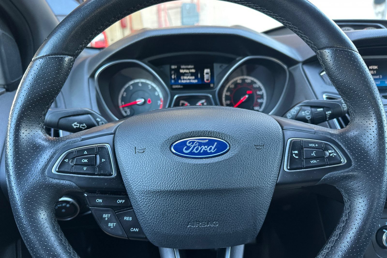 Used 2017 Ford Focus ST FWD image 21