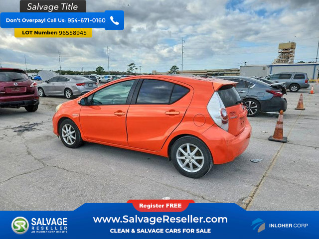 Used 2014 Toyota Prius C Three image 3