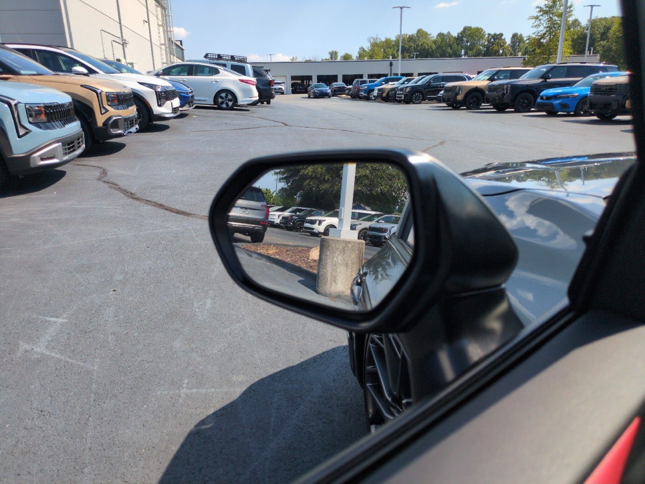 Used 2025 Toyota Camry XSE FWD image 11