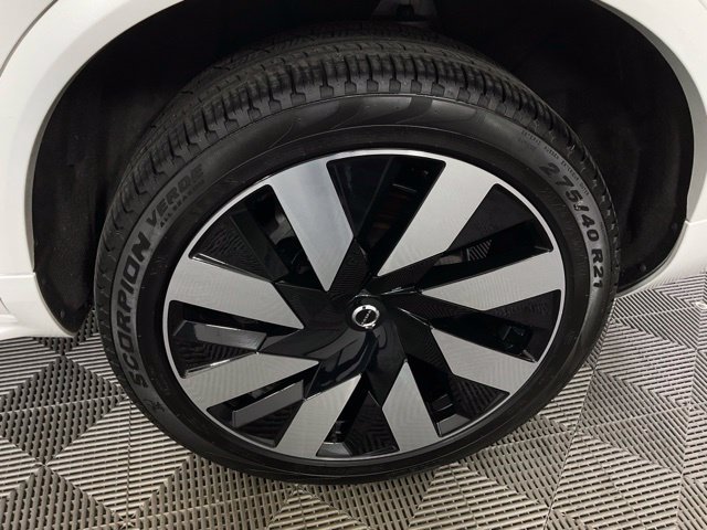 Certified 2024 Volvo XC90 T8 Ultimate AWD/4WD image 42