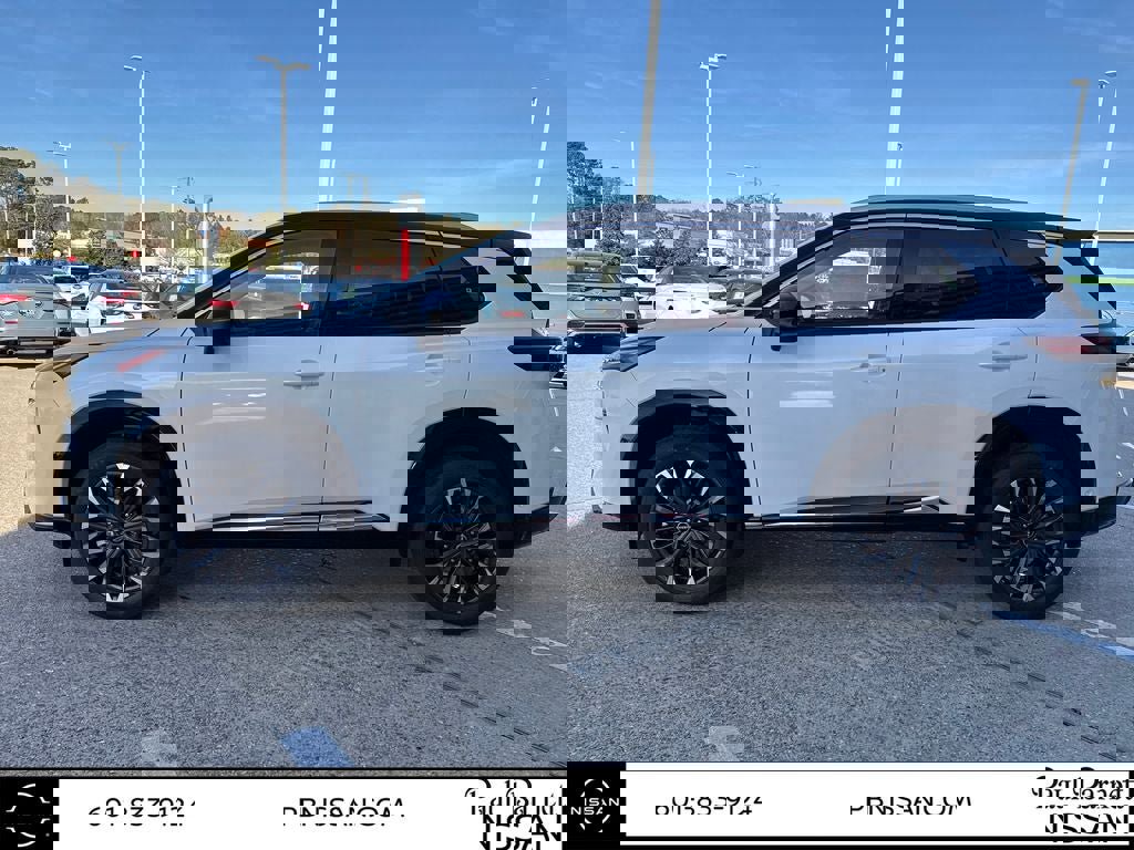 New 2026 Nissan Rogue Platinum image 15