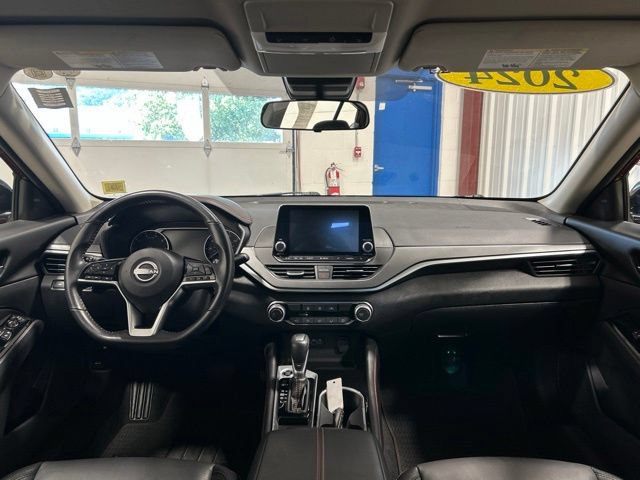 Used 2024 Nissan Altima 2.5 SR AWD/4WD image 15