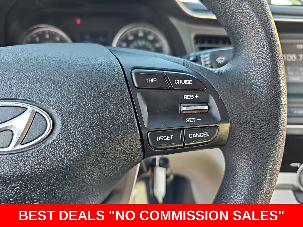 Used 2019 Hyundai Elantra SE FWD image 17