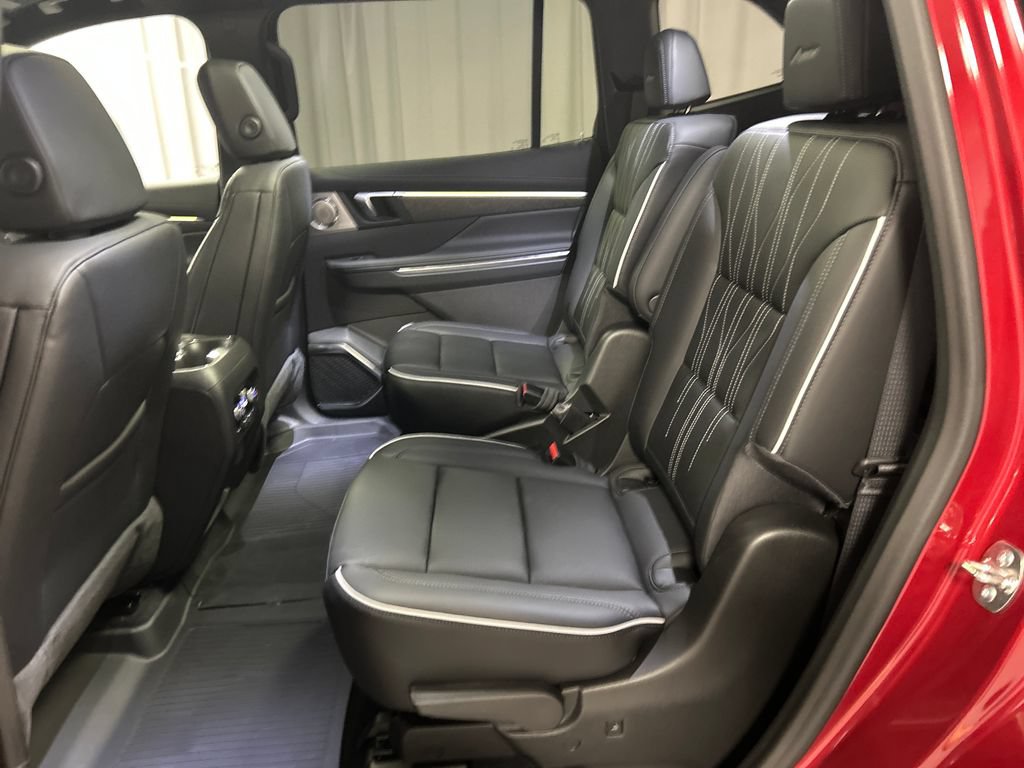 New 2027 Buick Enclave Avenir w/ LPO, Floor Liner Package AWD/4WD image 22