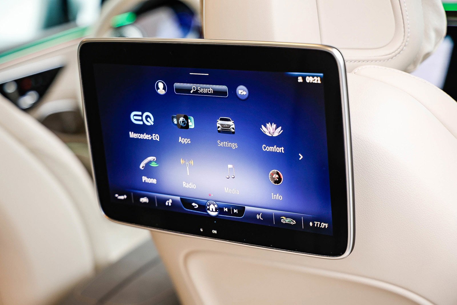 Certified 2023 Mercedes-Benz EQS 580 4MATIC SUV image 19