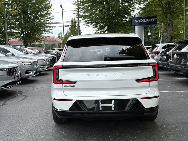 Certified 2025 Volvo EX90 Plus AWD/4WD image 3