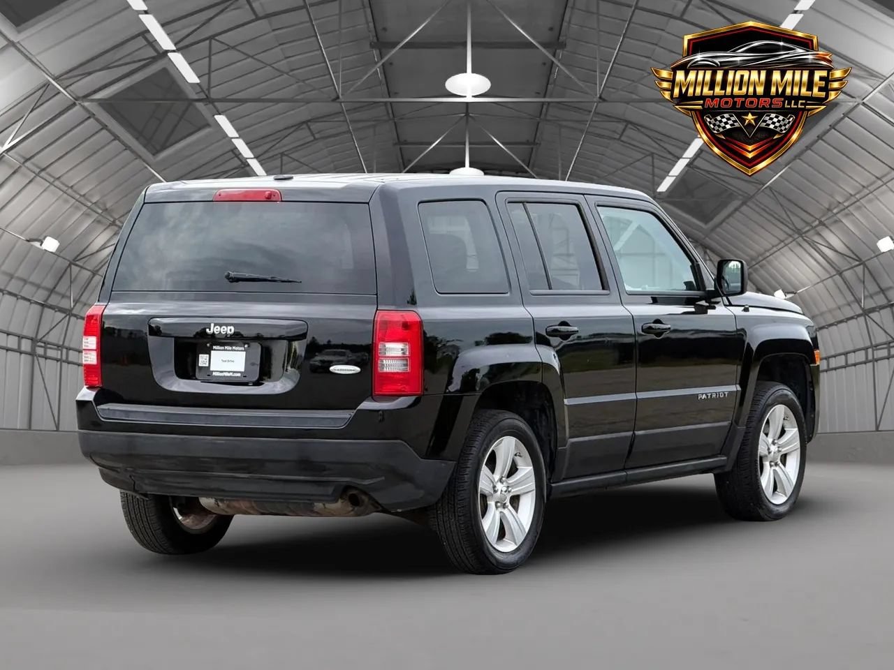 Used 2012 Jeep Patriot Latitude FWD image 9