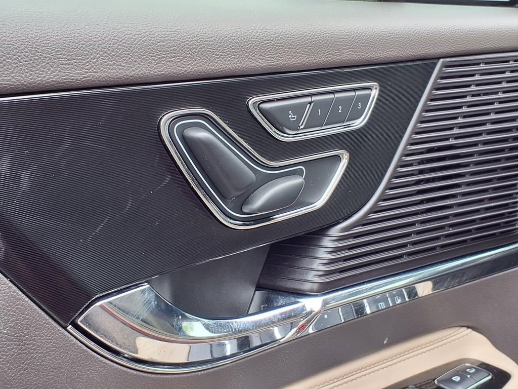 Used 2022 Lincoln Corsair AWD w/ Premium Package image 4