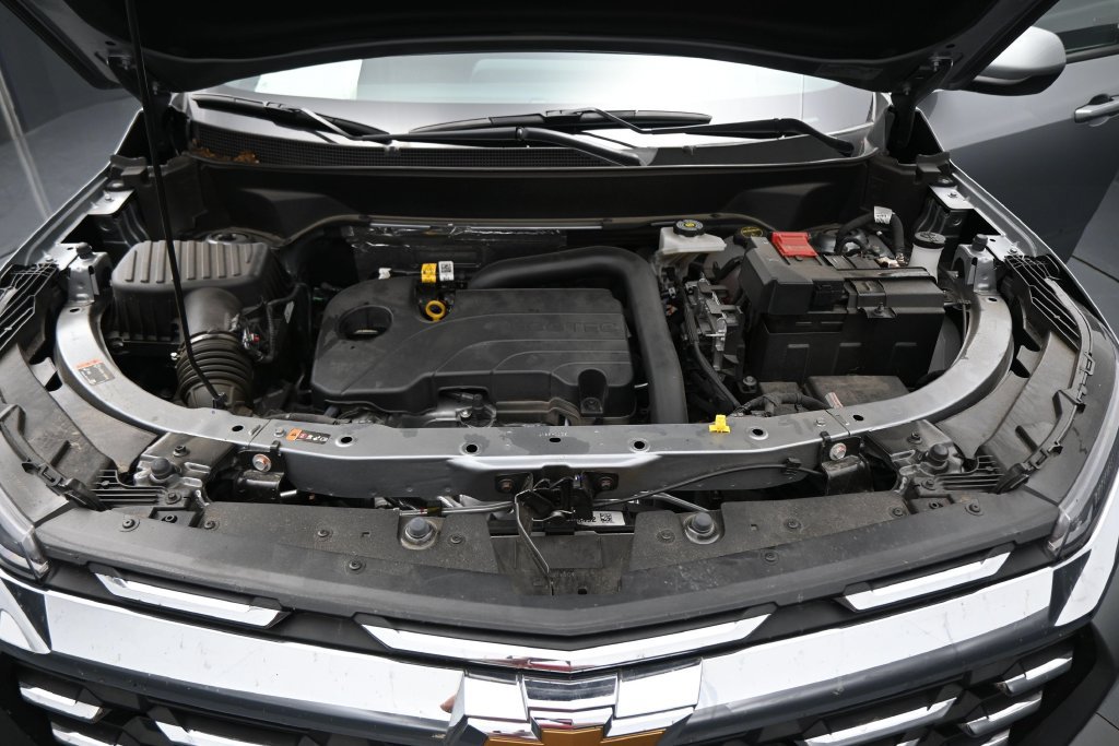 Used 2026 Chevrolet Equinox LT AWD/4WD image 29