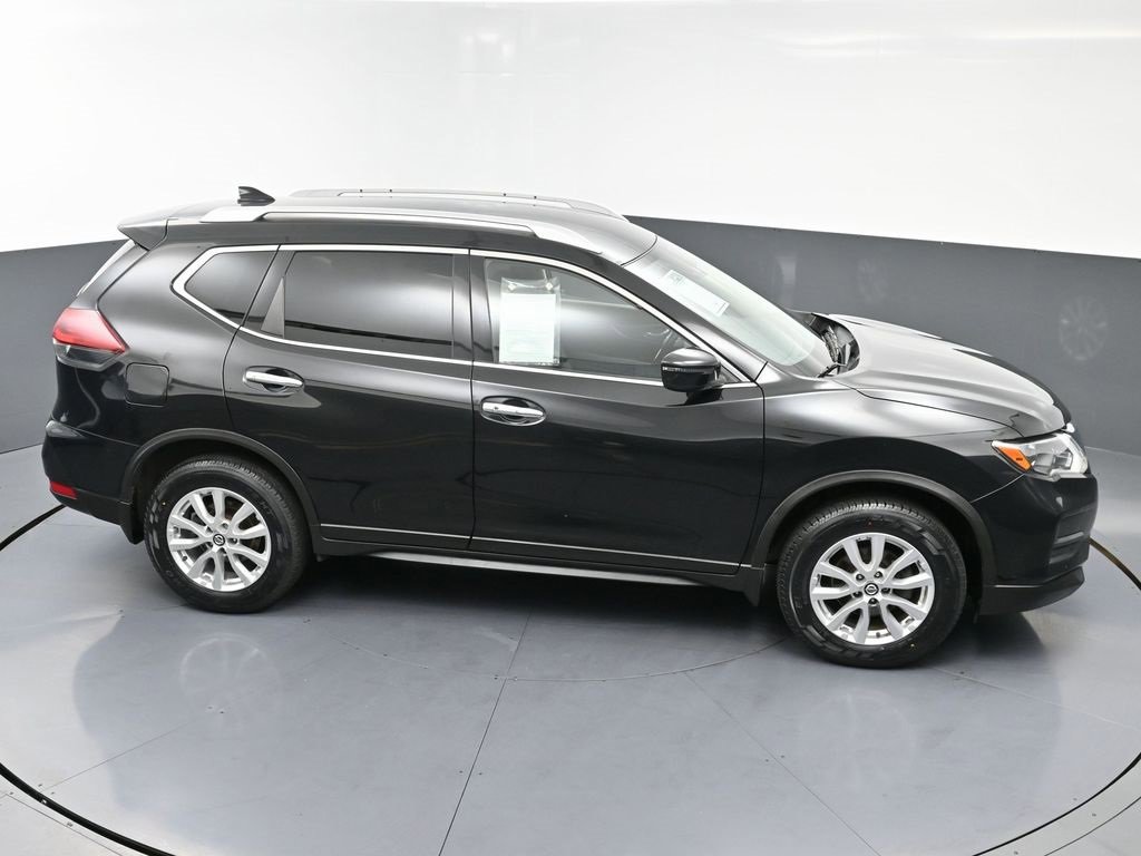 Used 2020 Nissan Rogue SV image 47