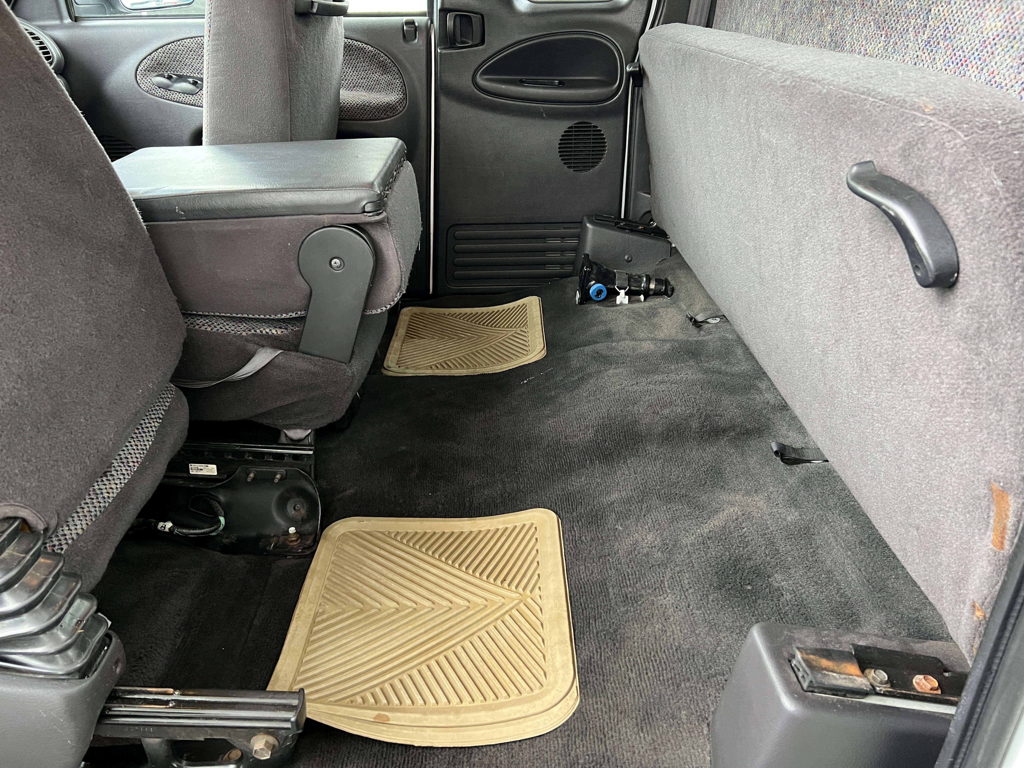 Used 2001 Dodge Ram 2500 Truck ST image 15