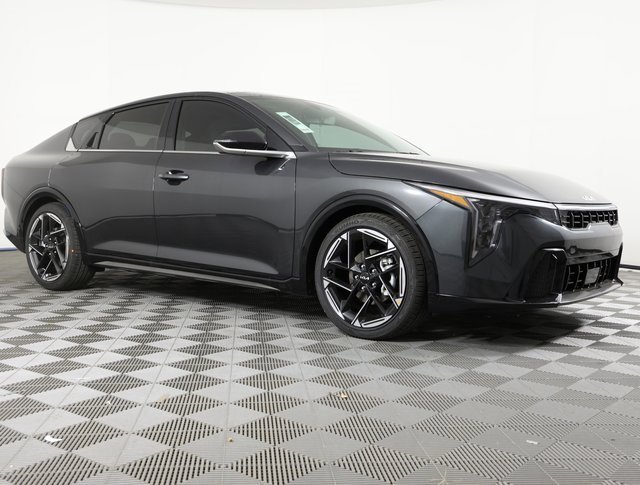 New 2026 Kia K4 GT-Line image 3