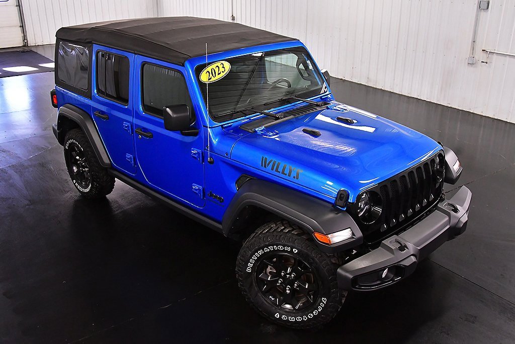 Used 2023 Jeep Wrangler Willys image 12