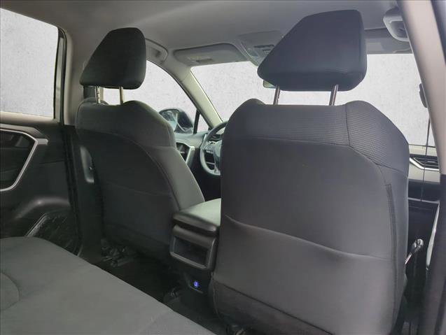 Used 2021 Toyota RAV4 LE image 26