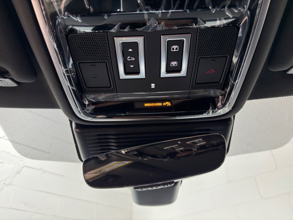 New 2026 Land Rover Range Rover Velar Dynamic SE image 12