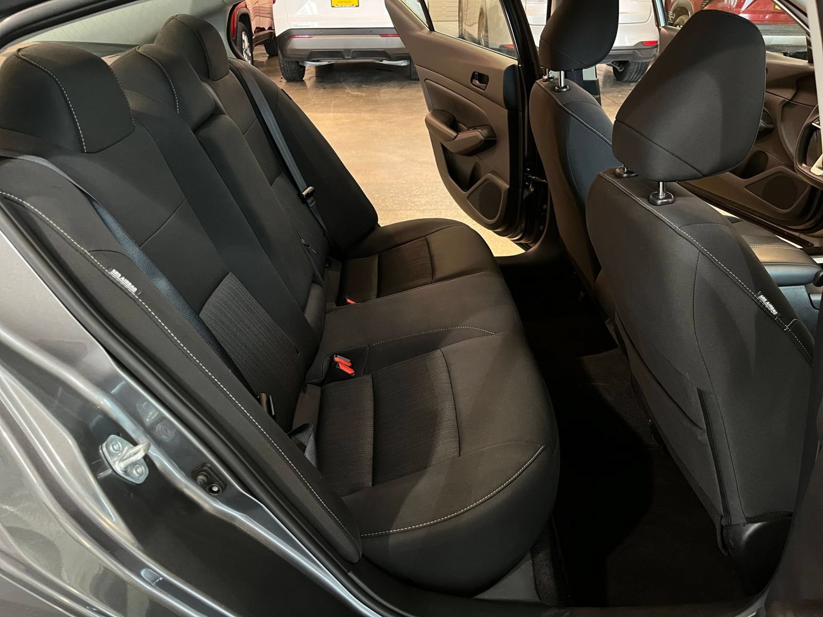 Used 2025 Nissan Altima 2.5 SV FWD image 36