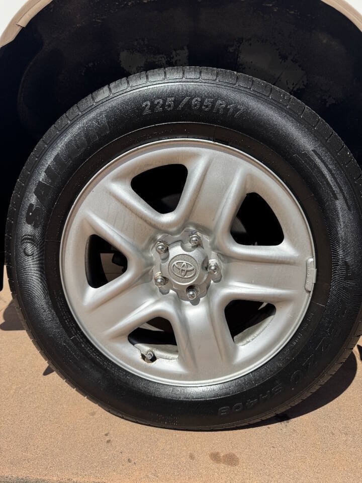Used 2007 Toyota RAV4 4WD image 32