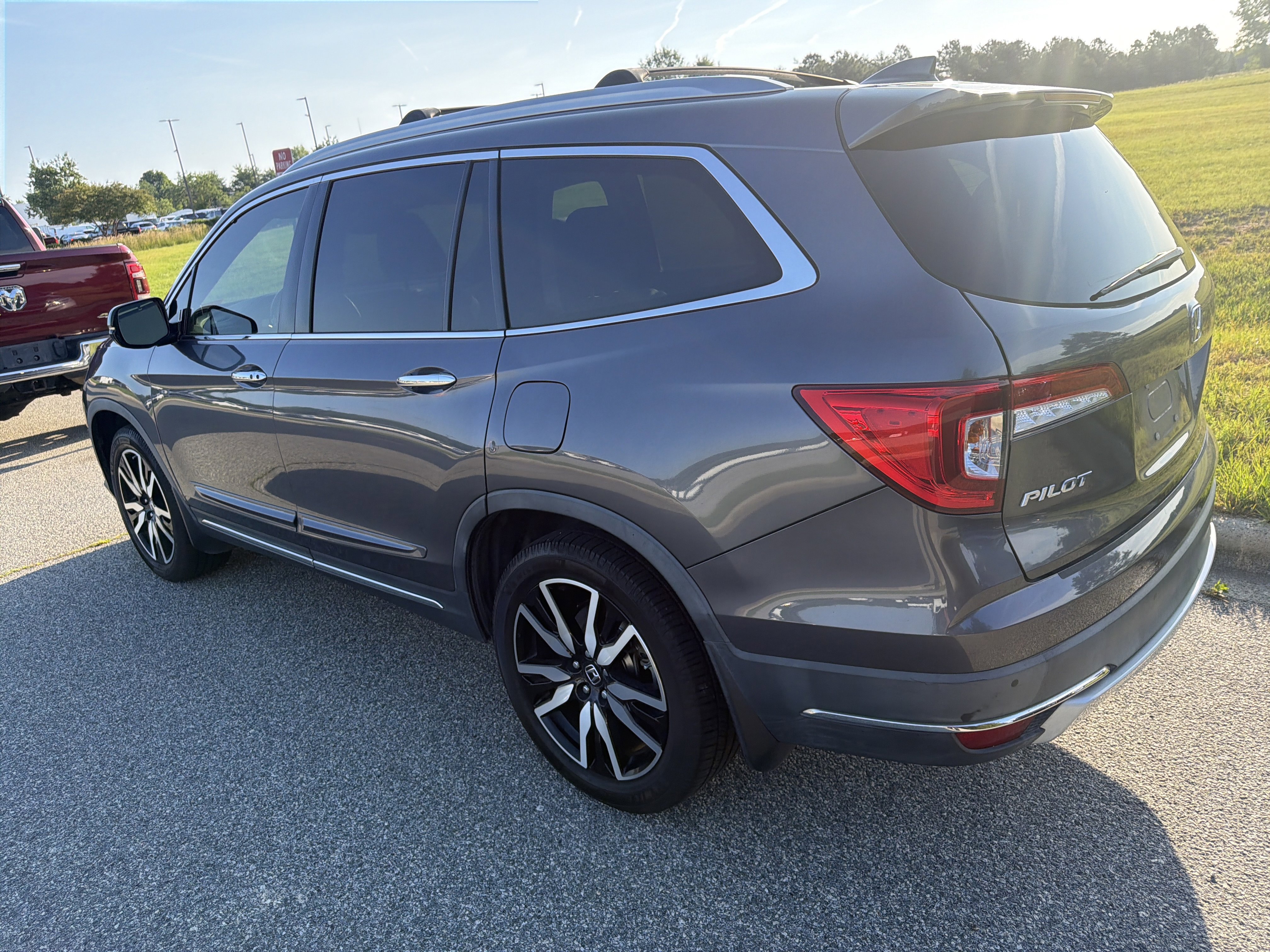 Used 2020 Honda Pilot Elite image 8