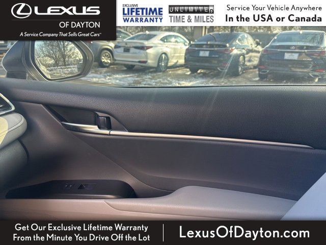 Used 2022 Toyota Camry SE image 27