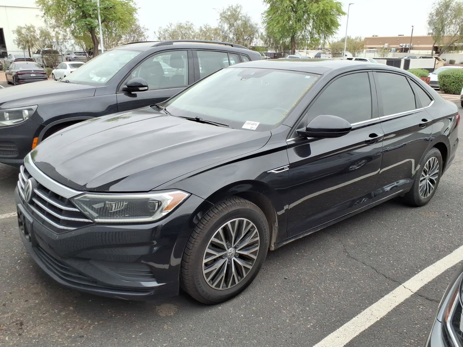 Used 2019 Volkswagen Jetta SEL image 1