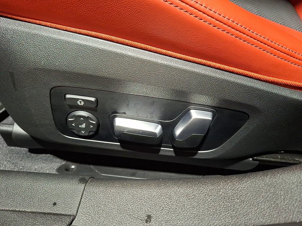 Used 2022 BMW M3 w/ Executive Package RWD image 10