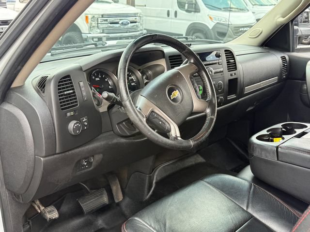 Used 2012 Chevrolet Silverado 2500 LT w/ Interior Plus Package AWD/4WD image 17