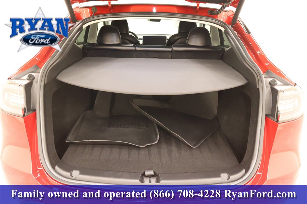 Used 2022 Tesla Model Y Long Range image 6
