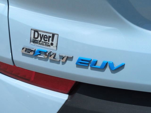 Used 2022 Chevrolet Bolt EUV Premier w/ Sun & Sound Package FWD image 13